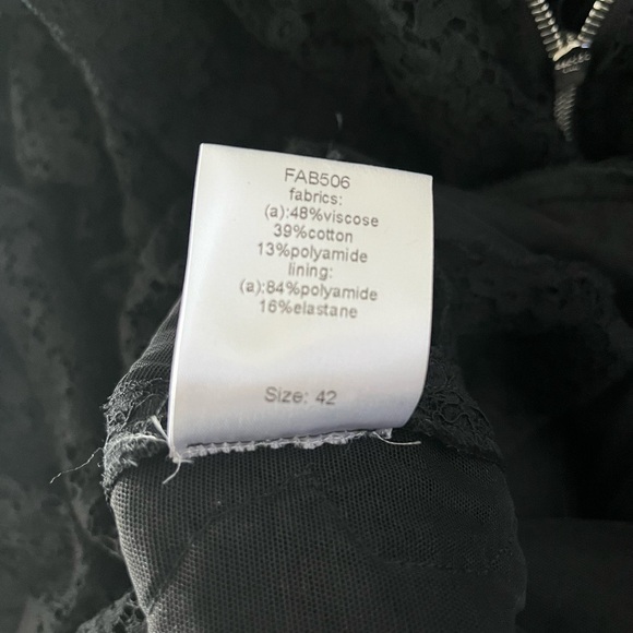 Alessandra Rich Lace Zipper Front Closure Black Gown - Picture 7 of 12